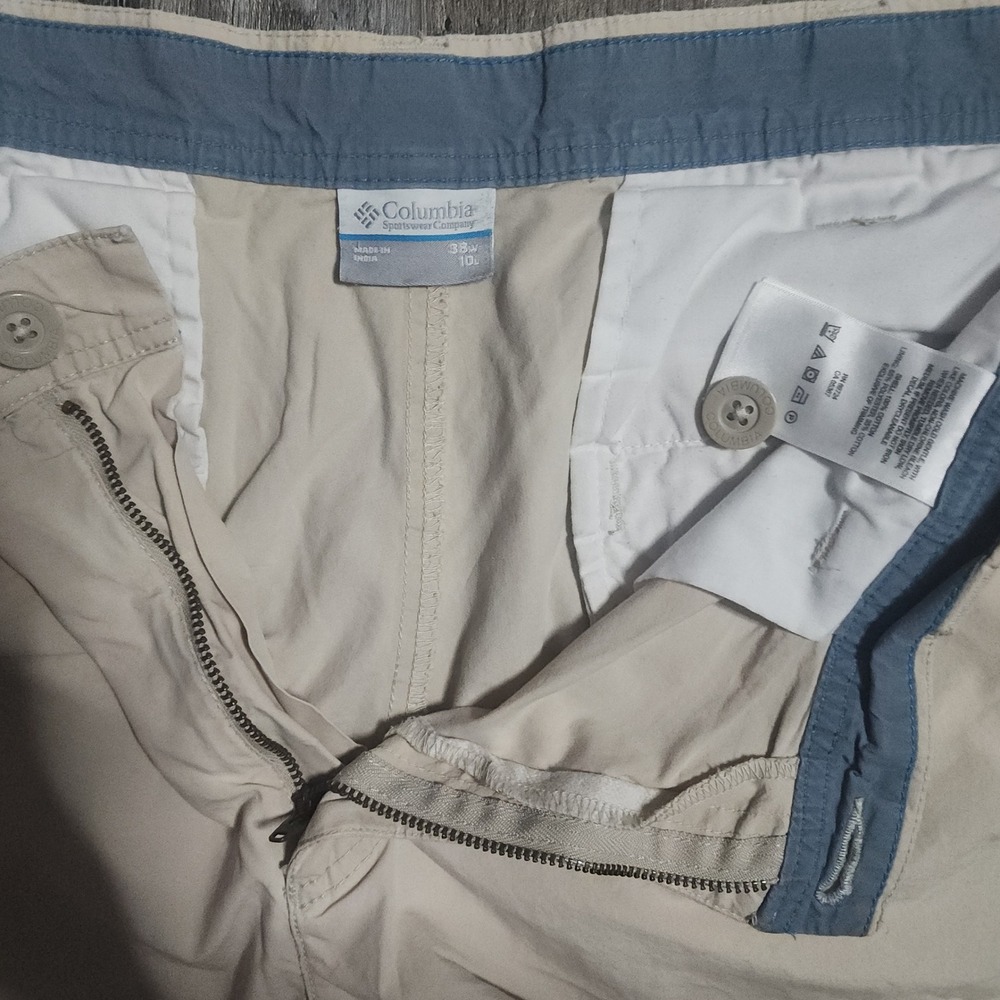 Columbia Shorts Mens 38 Tan Khaki Cotton Blend Outdoor Utility Hiking 10" Inseam - Picture 2 of 9